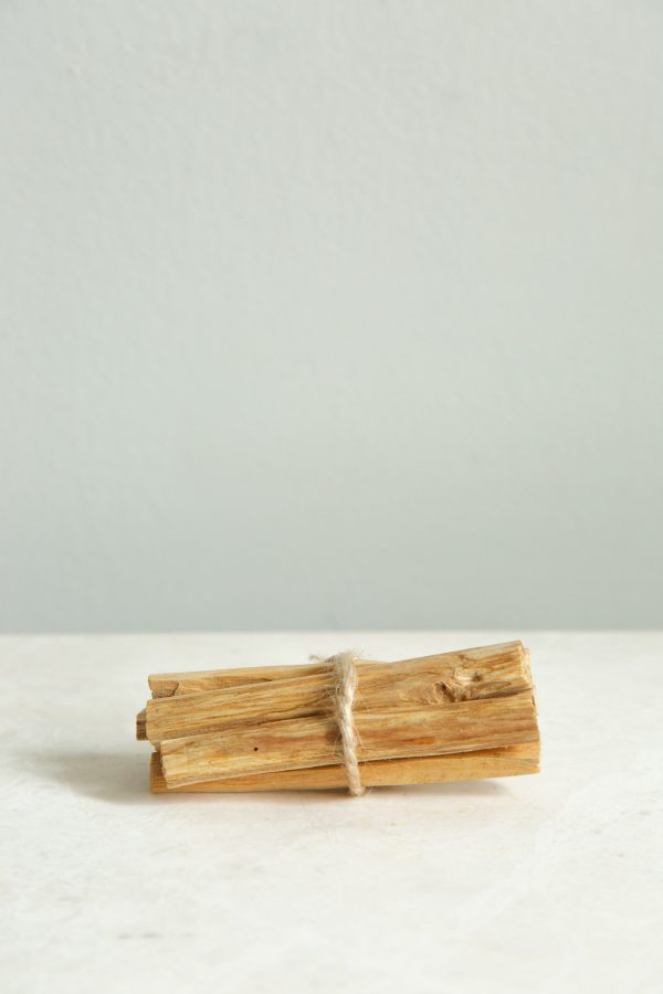 Set of 5 Sustainably Sourced Palo Santo Sticks